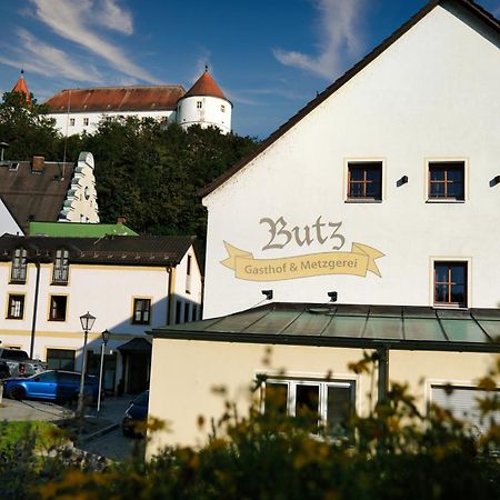 Hotel "Beim Butz" Worth an der Donau Esterno foto